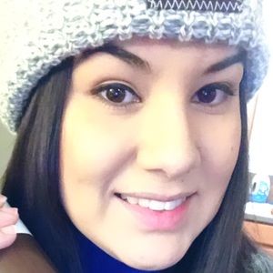 Meet your Posher, Selene